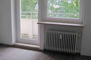 Frisch renovierte 2-Zimmer-Wohnung wartet auf Sie! – Rheinbergerstr. 13, 85057 Nordwest, Ingolstadt – Vorschaubild 3