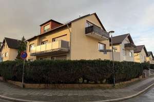 3-4 Familienhaus - 7,7%Rendite - Vermietet- 295qm,Garage,Balkon - Offenbach am Main -