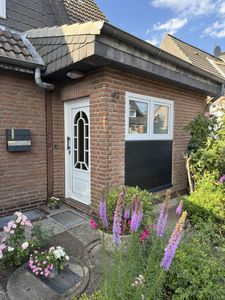 Wohnen mit Charakter: Großzügige 3,5-Zimmer-Wohnung in Lübeck-Kücknitz
