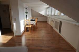 Provisionsfrei* SOFORT FREI! Rhein-nah - 2-Zm Penthouse Oberkassel - renoviert, Klimaanlage Einbaukü – Columbusstrasse 42, 40549 Oberkassel, Düsseldorf – Vorschaubild 5