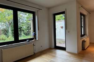 BONN-BEUEL, charmante DHH, Bj. 89 in top Lage, 5-6 Zi., ca. 125 m²  Wfl., Garage, ca. 285 m² GrSt. – Die vollständige Adresse der Immobilie erhältst du vom Anbieter., 53229 Vilich-Müldorf, Bonn – Vorschaubild 11