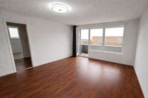 Freundliche 3-Zimmer-Eigentumswohnung mit Stellplatz, Aufzug, Süd-Loggia, Keller - ÖPVN 1 min