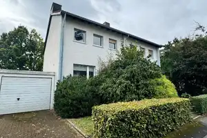 RESERVIERT! Doppelhaushäfte mit Vollkeller und Garage in Hamm-Osten – Buchfinkenweg 32, 59071 Hamm – Vorschaubild 1