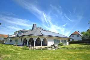 Hochwertige Landhaus-Villa mit Pool und Koi-Teich in sonniger, ruhiger Lage! – Birkenfeld (Kreis) – Vorschaubild 1