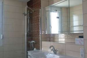 Reihenmittelhaus, 5 Zimmer, EBK, 2 Bäder, 2 Terrassen + Garten.  2 Parkplätze, Niedrige NK !  – Fanny de la Roche Weg 32, 55126 Finthen, Mainz – Vorschaubild 10