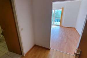 Kleines, helles Apartment in guter Lage direkt am Klinikum mit PKW-Stellplatz! – Drackendorfer Str. a.A., 7747 Neulobeda, Jena – Vorschaubild 4