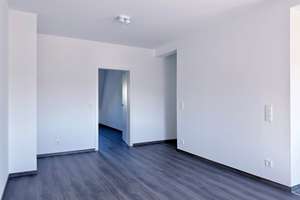Erstbezug! Sonnige und großzügige 2-Zimmer-Altbauwohnung.  – Veilchenstraße 17, 76131 Oststadt, Karlsruhe – Vorschaubild 8