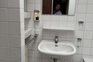 Großzügiges Potenzial: Zehn-Zimmer-Wohnung in Berlin – Beusselstraße 8, 10553 Moabit, Berlin – Vorschaubild 9