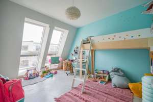 Geräumiges Dachjuwel im Kiez mit Balkon und Bad-Oase – Die vollständige Adresse der Immobilie erhältst du vom Anbieter., 12053 Neukölln (Ortsteil), Berlin – Vorschaubild 3