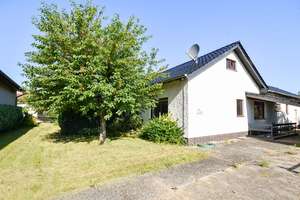 Perfekt für Pferdeliebhaber! Einfamilienhaus mit Pferdestall und 4.000m² großer Weidefläche. – Die vollständige Adresse der Immobilie erhältst du vom Anbieter., 38154 Königslutter am Elm – Vorschaubild 2