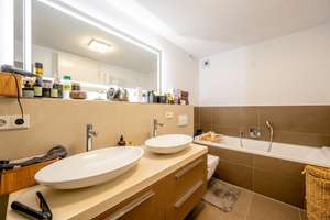 Wohnen mit Weitblick – stilvolle 3-Zimmer-Wohnung mit exklusivem Skylineblick – 60438 Kalbach-Riedberg, Frankfurt am Main – Vorschaubild 7