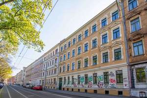 KAPITALANLAGE MIT KONTINUITÄT | Langfristig vermietete 2-Raum-Wohnung mit Entwicklungspotenzial – Die vollständige Adresse der Immobilie erhältst du vom Anbieter., 4277 Connewitz, Leipzig – Vorschaubild 2
