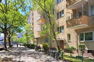 EASY LIVING in Mitte, bezugsfrei, Lift und Balkon - nur wenige Schritte zum Bahnhof Gesundbrunnen