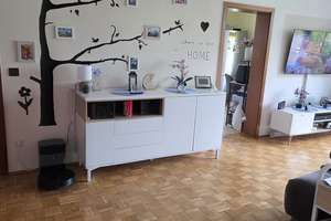 Wohnen mit Charakter: 3-Zimmer-Wohnung in Düsseldorf-Lichtenbroich mit drei Balkonen und Kamin – Die vollständige Adresse der Immobilie erhältst du vom Anbieter., 40472 Lichtenbroich, Düsseldorf – Vorschaubild 2