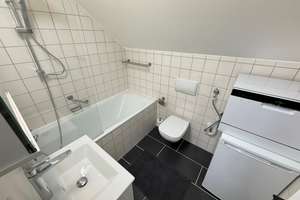 Top Lage gegenüber der Universität! Renovierte und möblierte 1-Zimmer-Wohnung – Die vollständige Adresse der Immobilie erhältst du vom Anbieter., 93051 Kumpfmühl-Ziegetsdorf-Neuprüll, Regensburg – Vorschaubild 4