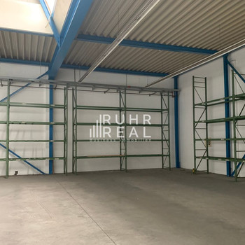 Gepflegte Lagerhallen in hervorragender Lage von Köln | zahlreiche Stellplätze | RUHR REAL