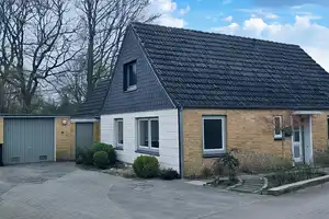 Der kleine Familientraum, 4 Zimmer, schön geschnittene Räume, pflegeleichter Garten. Tolles Objekt! – Schleswig-Flensburg (Kreis) – Vorschaubild 1