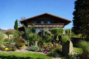 *Mais/Bodenmais - Bay. Wald* Charm. Landhaus mit ELW in herrl. Lage auf 2300m² (+opt. 1200m² BG) – Die vollständige Adresse der Immobilie erhältst du vom Anbieter., 94249 Bodenmais – Vorschaubild 3