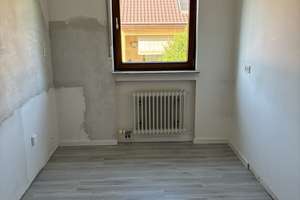 Weilimdorf, helle 3 Zimmer Wohnung mit Süd Balkon in ruhiger Lage – Die vollständige Adresse der Immobilie erhältst du vom Anbieter., 70499 Weilimdorf (Ortsteil), Stuttgart – Vorschaubild 12