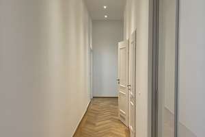 Altbaucharme trifft Design – außergewöhnliches Wohnen am Josephsplatz – Adelheidstraße 6, 80796 Josephsplatz, München – Vorschaubild 7
