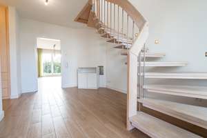 Modernes Einfamilienhaus mit Kapitänsgiebel und großem Garten in ruhiger Sackgassenlage – Die vollständige Adresse der Immobilie erhältst du vom Anbieter., 25451 Quickborn – Vorschaubild 6