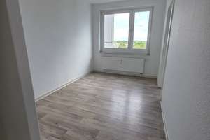 Frisch renovierter Wohntraum: Helle 4-Zimmer-Oase im Grünen – Stralsunder Ring 47-55, 38440 Westhagen, Wolfsburg – Vorschaubild 3
