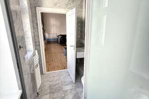 Bezugsfreie, möblierte und frisch renovierte 2 Zimmer Altbau-Wohnung mit Balkon - am Ku´Damm – Die vollständige Adresse der Immobilie erhältst du vom Anbieter., 10711 Halensee, Berlin – Vorschaubild 30