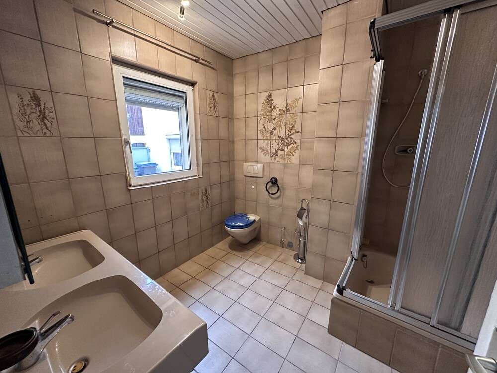 Immobilie in Obernburg am Main - Charmantes Stadthaus mit Innenhof  für 
1 oder 2 Familien - Bild 1