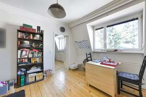 Zum Verlieben - Altbau-Dachgeschosswohnung mit Balkon im schönen Sankt Arnual – Die vollständige Adresse der Immobilie erhältst du vom Anbieter., 66119 St. Arnual, Saarbrücken – Vorschaubild 4