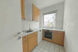Leere, lichtdurchflutete 2-Zimmer-Wohnung mit Balkon in ruhiger Lage von Sendling – sofort verfügbar – Die vollständige Adresse der Immobilie erhältst du vom Anbieter., 81373 Mittersendling, München – Vorschaubild 7