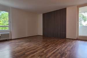 Viel Raum für Ihre Wohnideen: Attraktive 4-Zimmerwohnung mit zwei Balkonen und Garage – Die vollständige Adresse der Immobilie erhältst du vom Anbieter., 76131 Rintheim, Karlsruhe – Vorschaubild 2