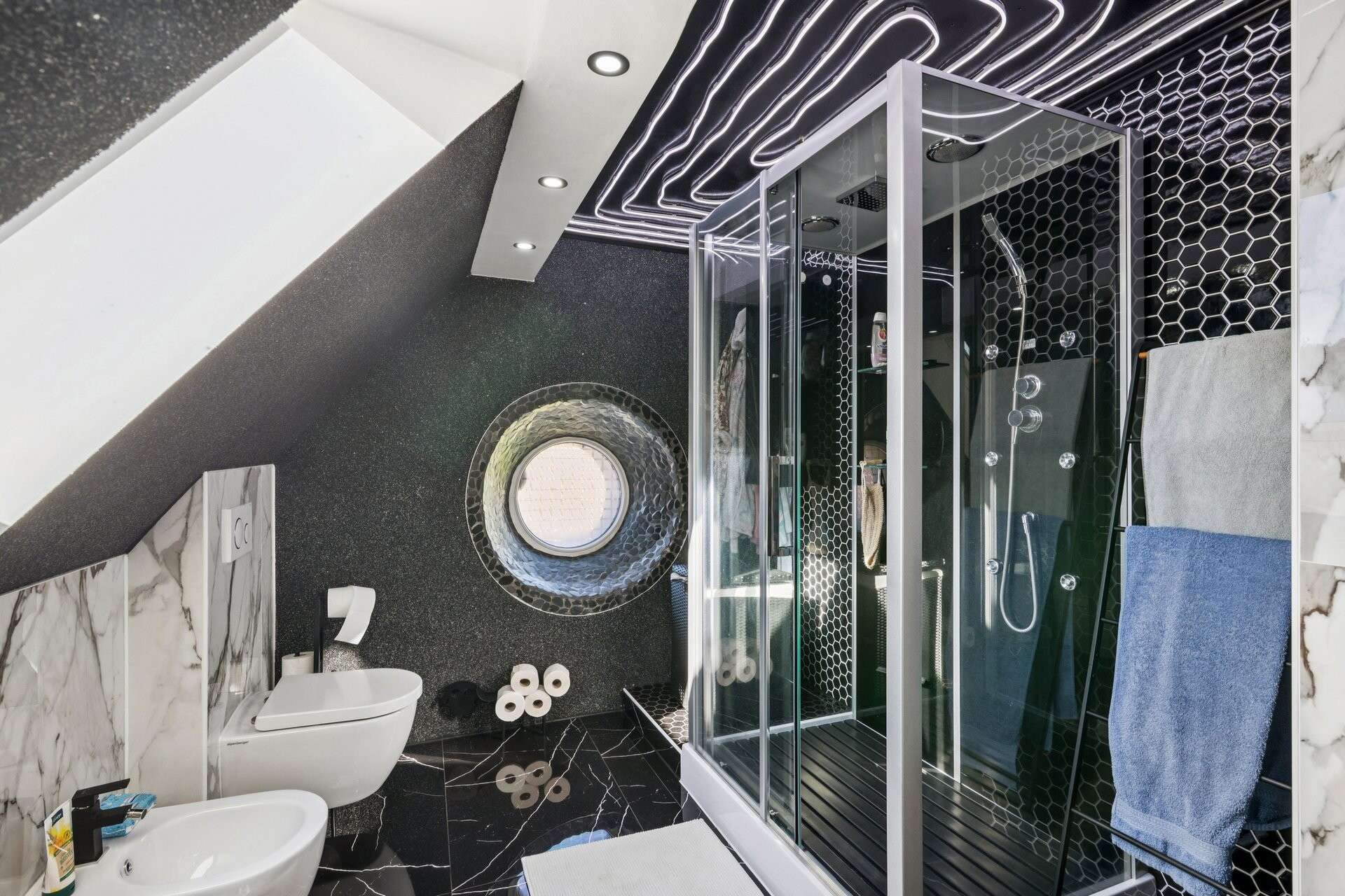 Immobilie in Sembach - Schönes Haus mit Altbau-Charme und modernem Stil - Bild 2