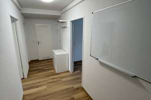 ** Studenten aufgepasst! = Umfassend sanierte, möblierte 3-Zimmer-Wohnung in Citylage - Nähe Uni! – Kreuzstr. 3, 76133 Innenstadt-Ost, Karlsruhe – Vorschaubild 2