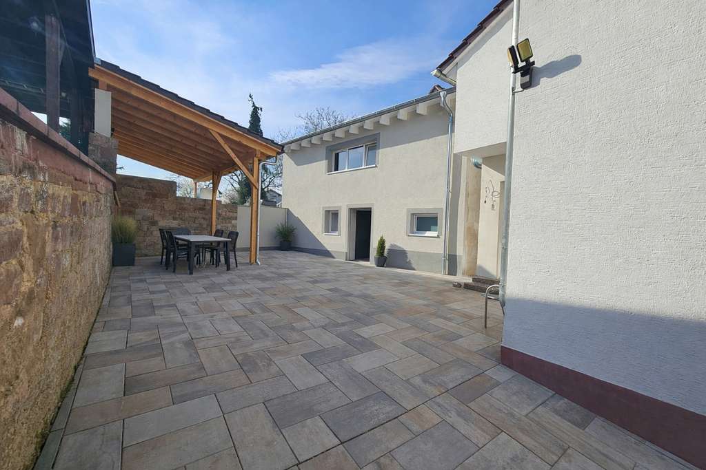 Immobilie in Ebertsheim - Kernsaniertes EFH (2025/26) mit Garten, Pool & Nebengebäude in ruhiger und idyllischer Lage - Bild 1