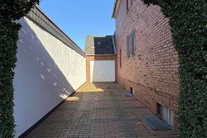 Zweifamilienhaus in kinderfreundlicher Lage mit großem Eigentumsgrundstück – Die vollständige Adresse der Immobilie erhältst du vom Anbieter., 48599 Gronau (Westfalen) – Vorschaubild 4