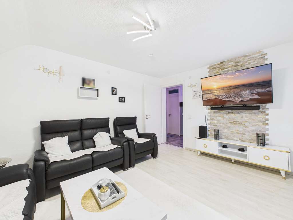 Immobilie in Waldenbuch - Stilvolle 5-Zimmer-Maisonette in Waldenbuch - Bild 2