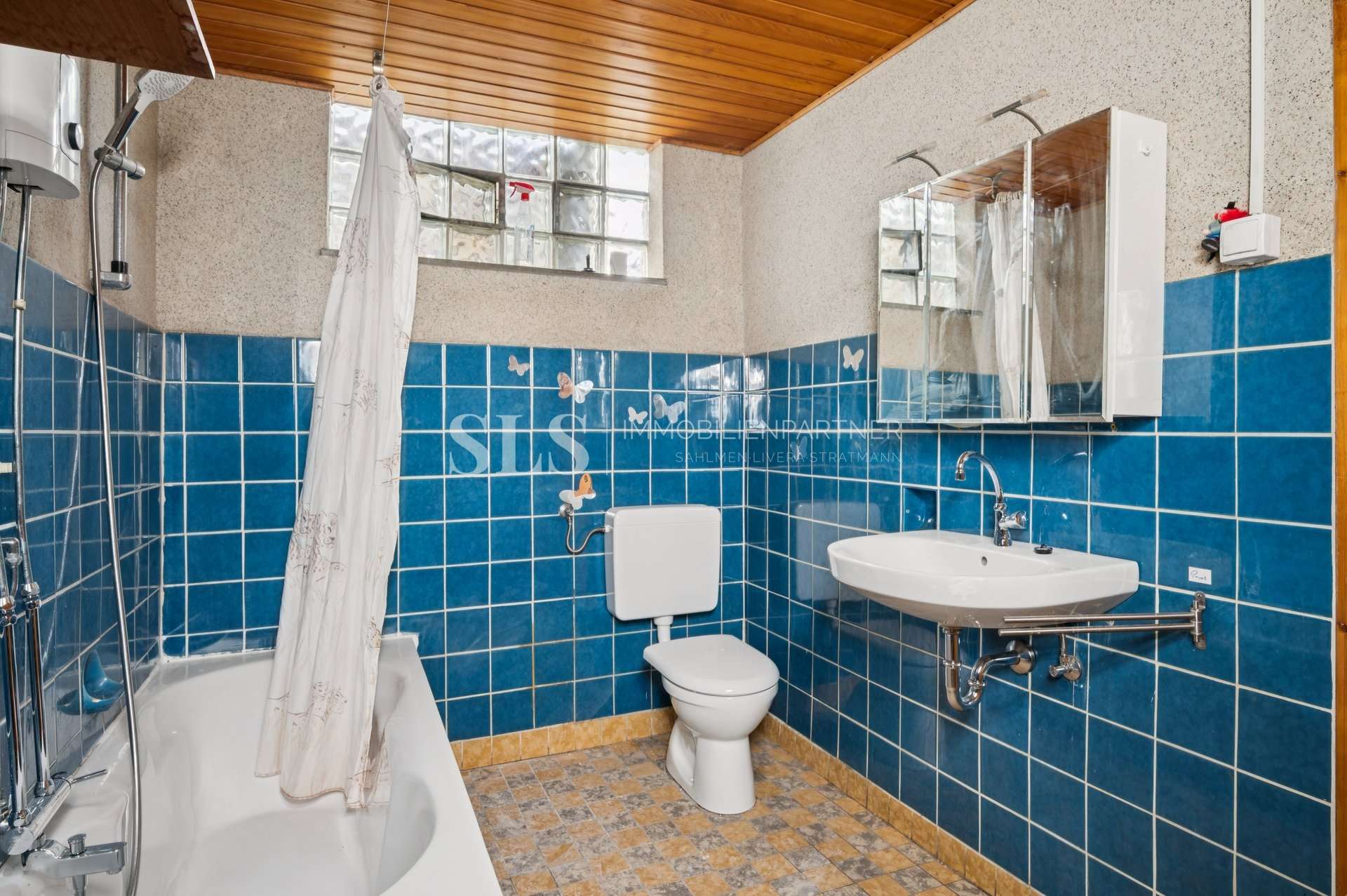 Immobilie in Wegberg - Innenhof statt Straße – Charakterstarkes Hofhaus mit vielseitiger Nutzung - Bild 1