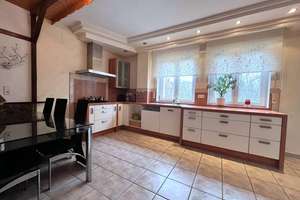 Grosszügige  4-Zimmer Wohnung mit Balkon in Waldnähe in begehrter Lage im Buckenberg! – 75175 Buckenberg, Pforzheim – Vorschaubild 4