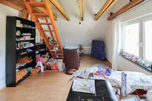 Home sweet home: Gepflegtes Einfamilienhaus samt Garten in Blaustein-Arnegg – Alb-Donau-Kreis – Vorschaubild 3