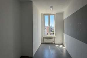WBS-pflichtiges Familien-Apartment mit Balkon und Wannenbad - ohne Aufzug! – Janusz-Korczak-Straße 18, 12627 Hellersdorf, Berlin – Vorschaubild 5