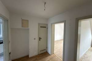 Exklusive Wohnung auf zwei Etagen mit Hobbyraum und kleiner Dachterrasse in begehrter Lage – 40219 Unterbilk, Düsseldorf – Vorschaubild 16
