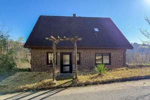 Ein Ort an dem man bleibt - Einfamilienhaus  im Bergischen. – Die vollständige Adresse der Immobilie erhältst du vom Anbieter., 51515 Kürten – Vorschaubild 1