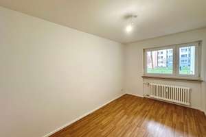 Großzügige 3-Zimmer-Wohnung mit Balkon in München – Plettstraße 59, 81735 Neuperlach, München – Vorschaubild 5