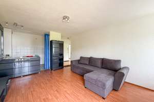 Ansprechende 2-Zimmer-Wohnung – Die vollständige Adresse der Immobilie erhältst du vom Anbieter., 78224 Singen (Hohentwiel) – Vorschaubild 3