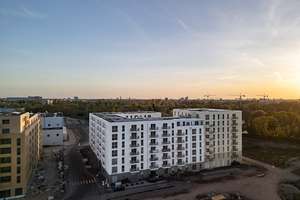 Schickes Dachgeschoss im Erstbezug mit Fußbodenheizung / WBS 220 – Rotfederstraße 62, 13599 Haselhorst, Berlin – Vorschaubild 1