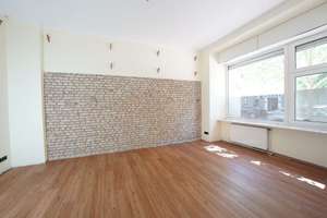 Bezugsfreie 4-Zimmer-Altbauwohnung – barrierefrei (WE05)