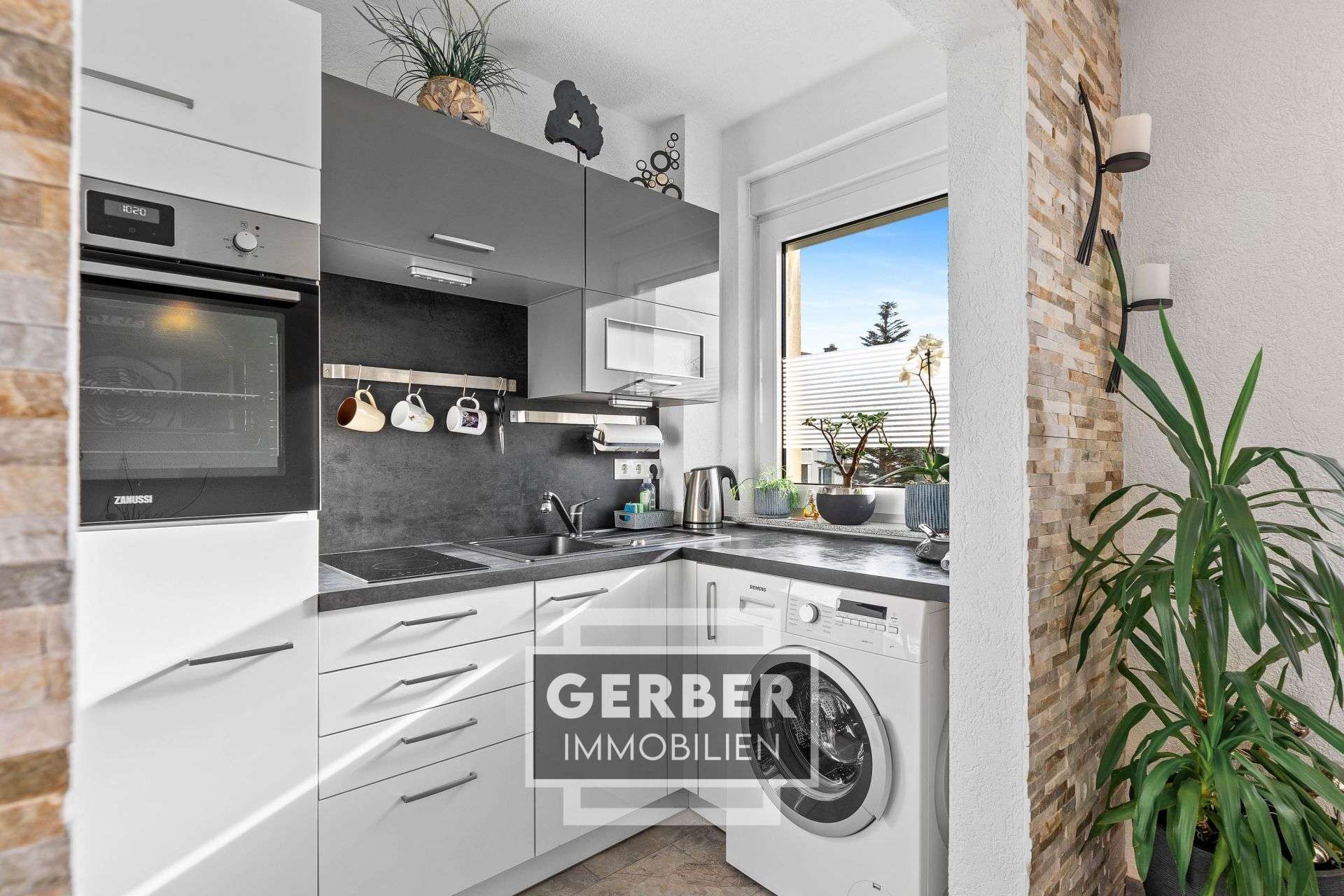 Immobilie in Hof - Sofort beziehbare 2-Zi.-Whg mit Garage - Bild 1