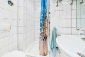 Familienfreundliches Ein- bis Zweifamilienhaus in Assmannshausen zu verkaufen – Die vollständige Adresse der Immobilie erhältst du vom Anbieter., 65385 Rüdesheim am Rhein – Vorschaubild 9