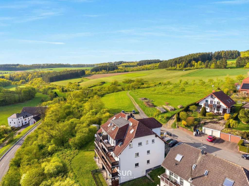 Immobilie in Grävenwiesbach - LANDLEBEN MIT KOMFORT IN GRÄVENWIESBACH - Ihr neues Zuhause mit Feldrandlage - Bild 3