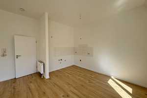 Charmante 2-Zimmer-Wohnung mit Balkon – Olvenstedter Straße 65, 39108 Magdeburg – Vorschaubild 4
